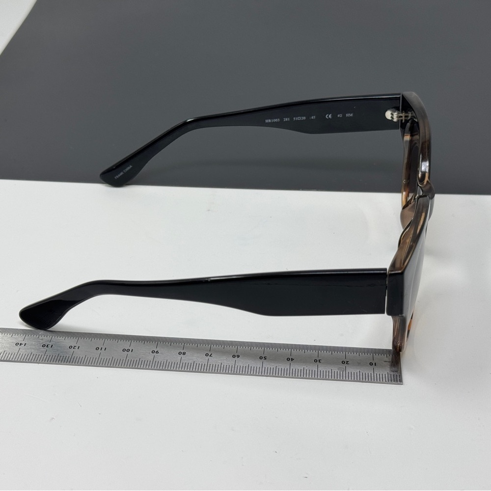 Harper + Roe big sunglasses - Picture 9 of 11